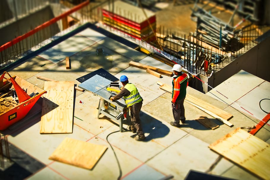 builders-building-construction-construction-workers